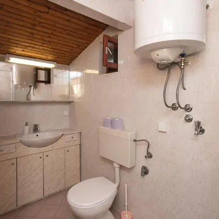Apartman Noa - Three Bedroom With Balcony And Sea View