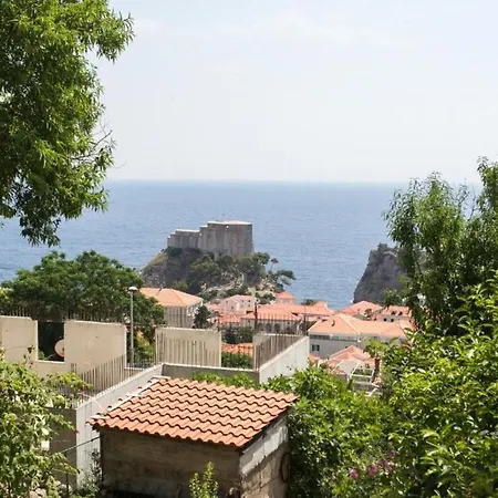 Noa - Three Bedroom With Balcony And Sea View