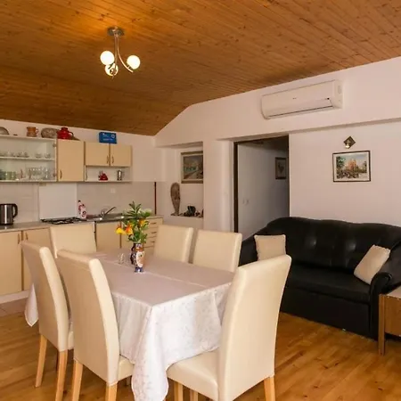 Noa - Three Bedroom With Balcony And Sea View * Dubrovnik